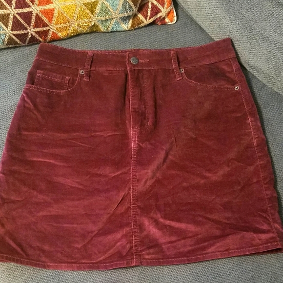 Old Navy Dresses & Skirts - Old Navy Raisin Velvet Skirt for Women nwot